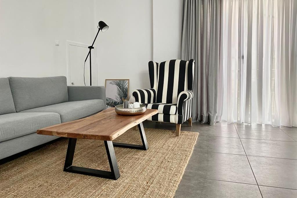 3-Bedroom Central, Spacious And Bright Apartment. Ηράκλειο Κρήτης Εξωτερικό φωτογραφία